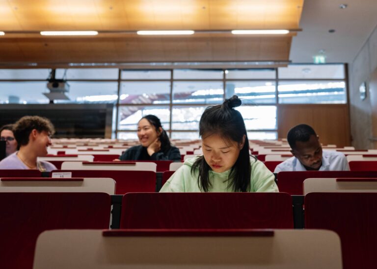 Bewerbt Euch jetzt für den LL.M. Recht und Informatik zum WS25/26