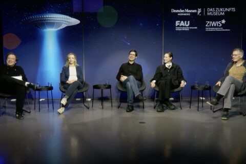 Zum Artikel "Aufzeichnung: Zukunftsplausch „Der vernetzte Mensch – Im Internet der Bio-Nano Dinge“"